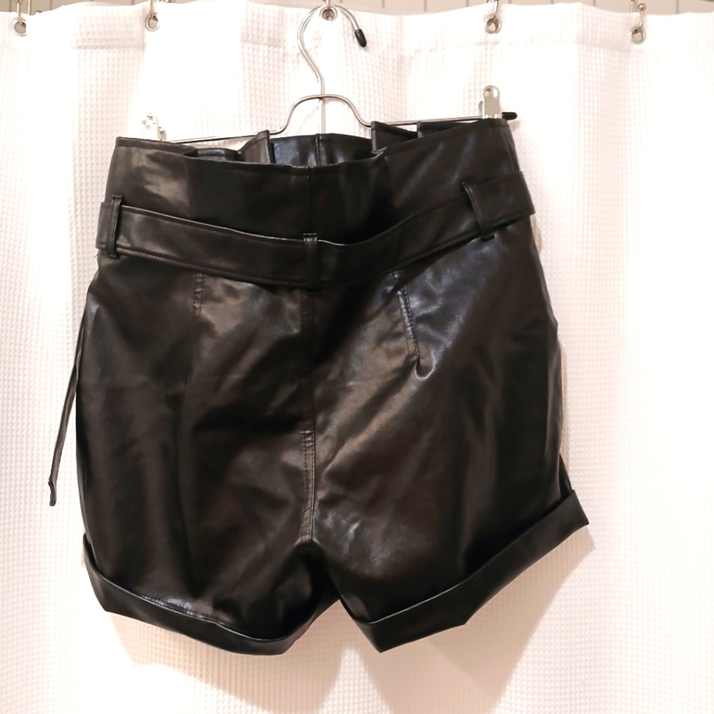 NWOT Madden Paperbag Faux Leather Shorts - Picture 4 of 9